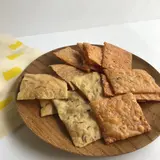  酵母のチーズクラッカー