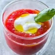 自家製トマトジュース　ヨーグルト添え