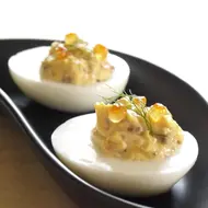 イースターの卵料理　デビルドエッグ
