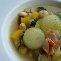 国産大豆とペコロスのスープ