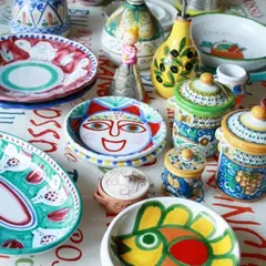 イタリア各地で購入した陶器を使用しています。