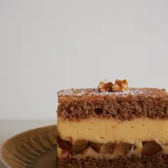 栗と胡桃のケーキ