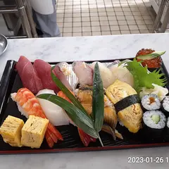 寿司盛り付け