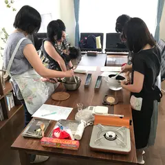 資格コースの卒業生さんと和菓子を作る交流会を開催しました