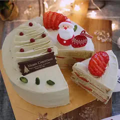 2021年12月『苺とピスタチオのクリスマスショートケーキ』