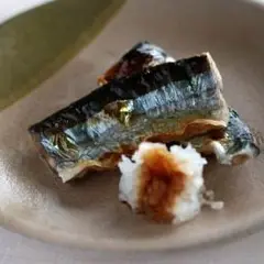 秋刀魚の出汁締め　炙り焼き