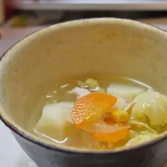 鶏と野菜のスープ