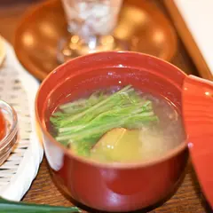 さつま芋と水菜の味噌汁