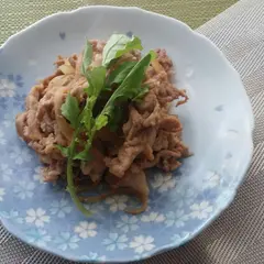 豚小間肉の生姜焼き