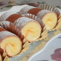 レモンクリームの小型ロールケーキ