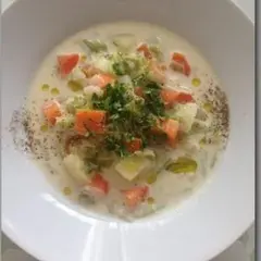 季節野菜のクリームスープ