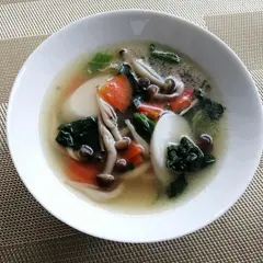 餅入り中華スープ
