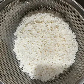 生のお米から作るパンはとてもみずみずしくておいしいです