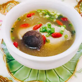 冬瓜と鶏肉の絶品薬膳スープ
