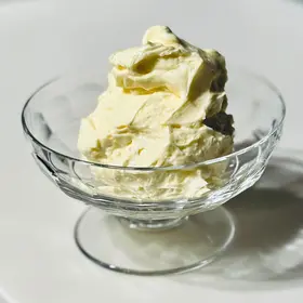 水分が多い、とても口当たりの軽いバタークリームです