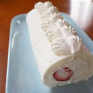 真っ白ロールケーキ 手作りパン工房 カンパーニュのブログ クスパ