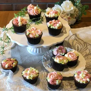 お花畑のようなカップケーキ 江別市野幌でランチ付きフラワーカップケーキのレッスンでした お菓子教室 Epiphanie エピファニー のブログ クスパ