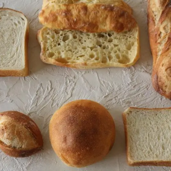 基本の６種類のパン。