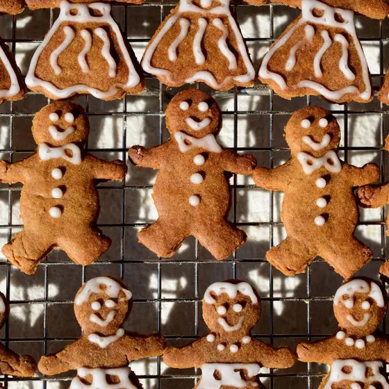 ジンジャーブレッドマンクリスマスクッキーを作りましょう！