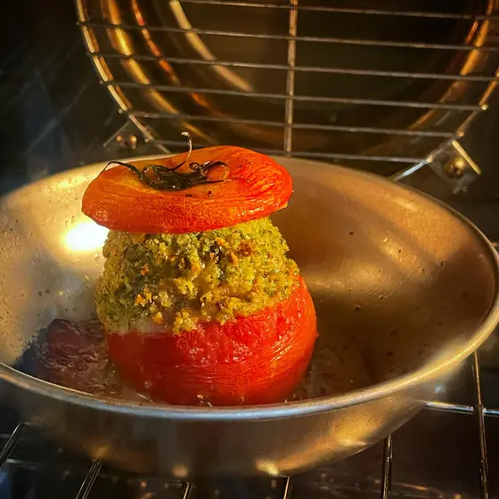 肉汁溢れるトマトのファルシー&柔らかスペアリブのグリル