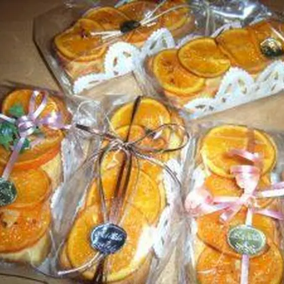 【イーストパン】オレンジキャロットブレッド・ポテトのフォカチ