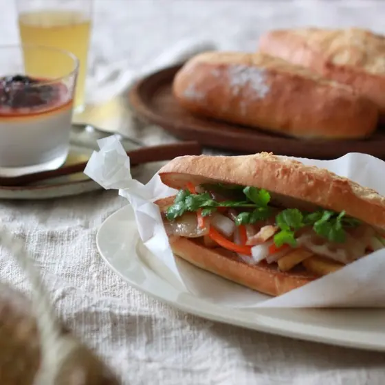 ソフトフランスパン＆ベトナムのサンドイッチ「バインミー」作り
