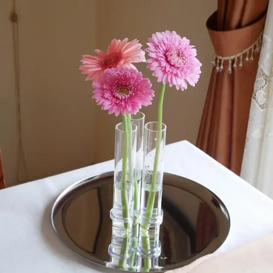 食卓の花