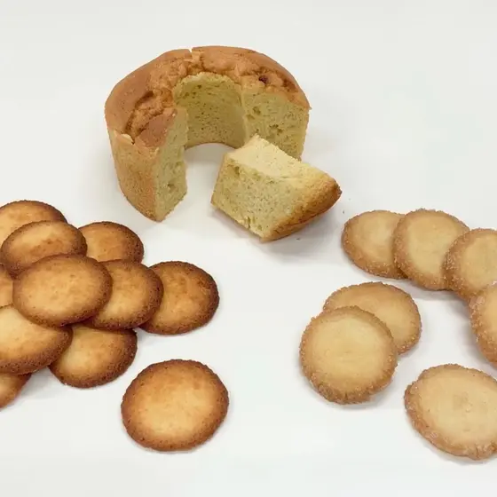 バニラシフォンケーキとディヤマンとココナッツクッキー