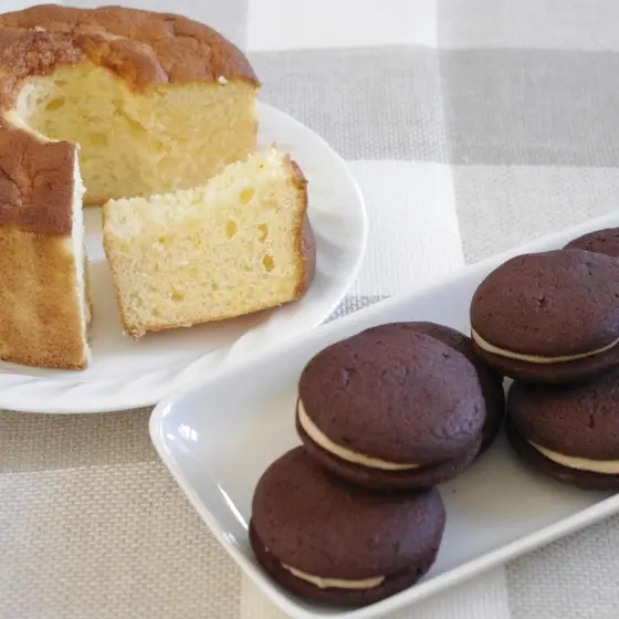 焼き菓子:パイナップル・シフォンケーキとショコラサンドクッキー