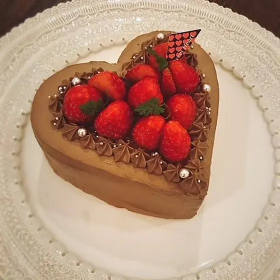 バレンタイン♡苺の生チョコレートケーキ