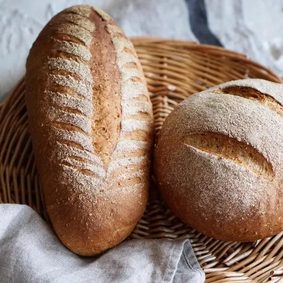 パン基礎④粉の違いを学ぶ（全粒粉とライ麦を使いカンパーニュ）