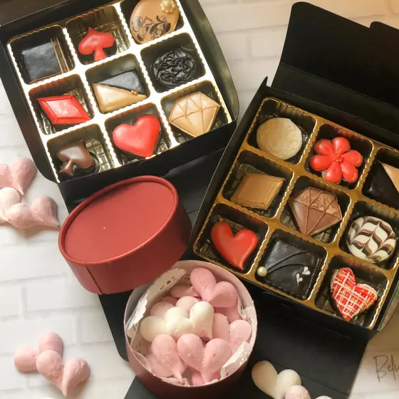 バレンタインレッスン〜チョコ風クッキー＆メレンゲクッキー〜