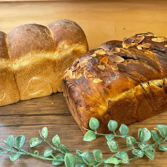 おとな食パン教室　＠5月　レーズン食パン（中種法)ブルーベリー食パン