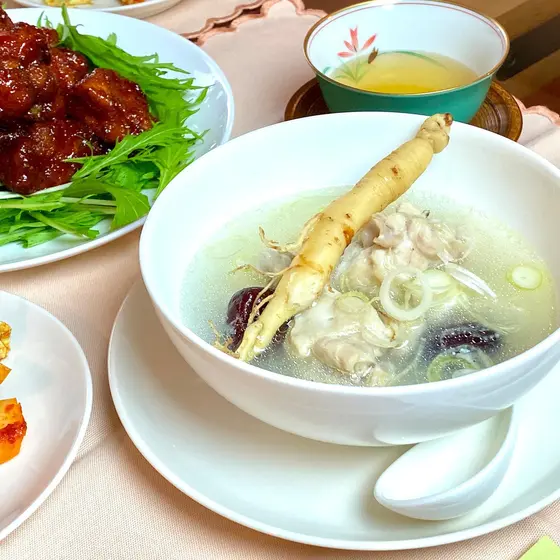 【お家韓国料理】参鶏湯とヤンニョムチキン他全4品