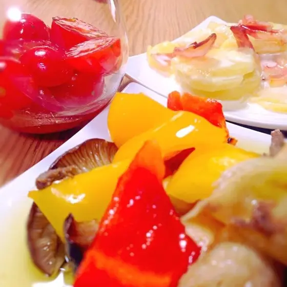 【パン＆料理】アヒージョ、簡単グラタン、トマトマリネ