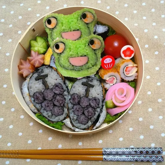 飾り巻き寿司（カエルくん＆ぶどう）をわっぱ弁当に詰めよう！
