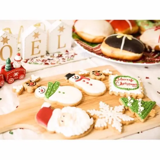 パティシエに学ぶお菓子教室～クリスマスのアイシングクッキー～