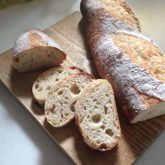 混ぜるだけの簡単、捏ねないパン作り