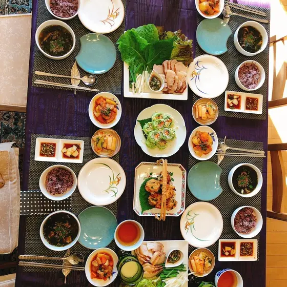 一人前から出来る参鶏湯と韓国料理
