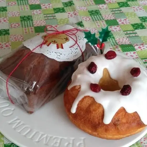 クリスマスフルーツケーキとクグロフ