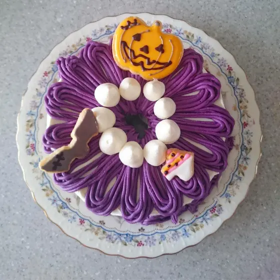 ハロウィンレッスン「紫芋シフォンデコレーションケーキ」
