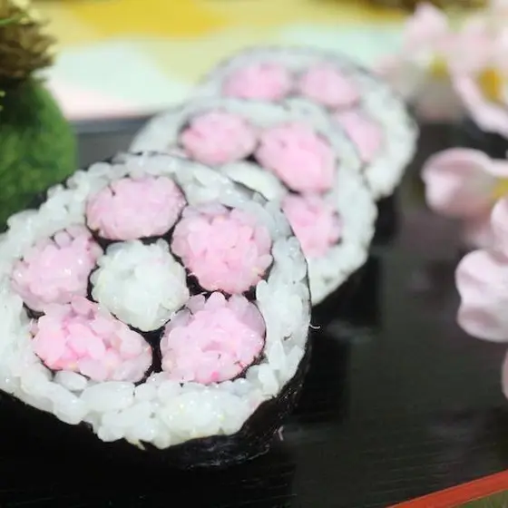 恵方巻きにも！お弁当にも！家族が喜ぶお花の飾り巻き寿司