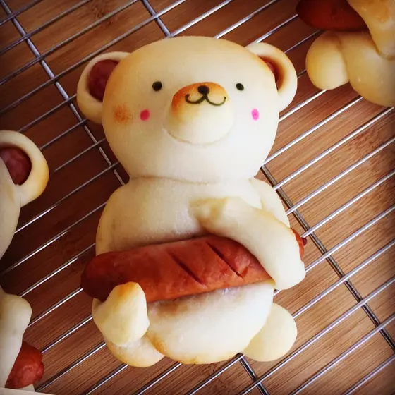 親子で楽しくパン作り「クマさんのウインナーパン作り」