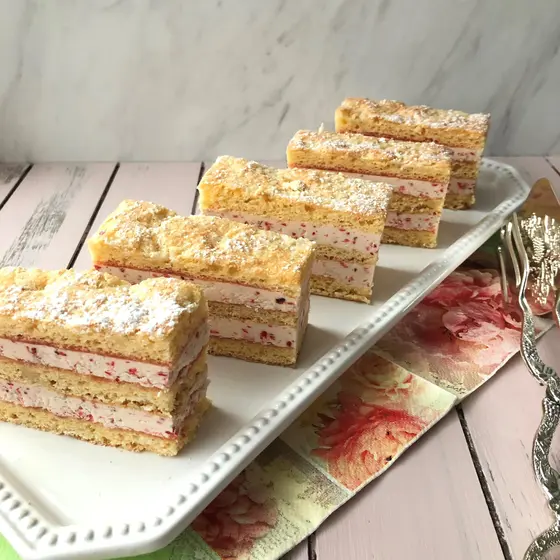 本格フランス菓子・春の苺のケーキ