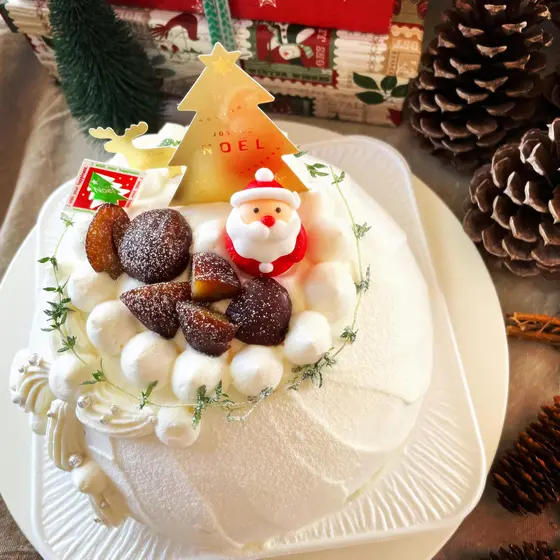 マロンクリームたっぷり♡贅沢なクリスマスケーキです♡