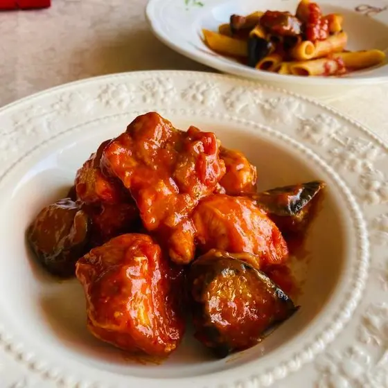 【イタリアのマンマ直伝パスタクラス】鶏肉とナスのカチャトーラ