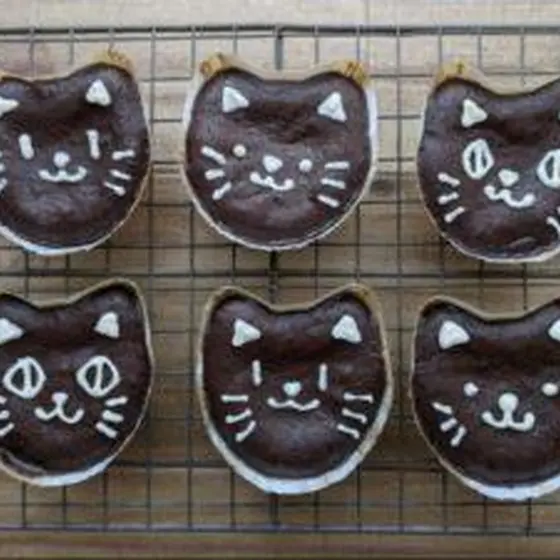 【こどもパンくらぶ】10月　黒猫ガトーショコラ＆おばけナン