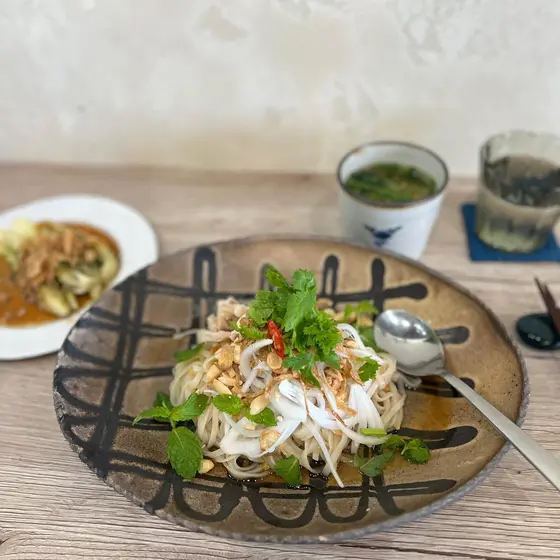【ベトナム料理】ハノイの和えフォー