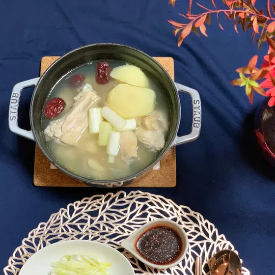 寒い日にピッタリのタッカンマリ（鶏肉のスープ）・ピリ辛コンナムル（ピリ辛ナムル） レッスン！