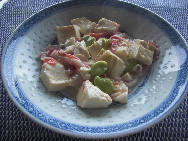 中華料理のクラス
豆腐とそら豆のカニ風味煮物